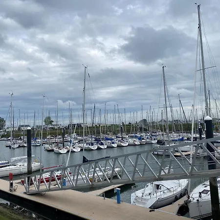 Coastal Duplex With Balcony Appartement *