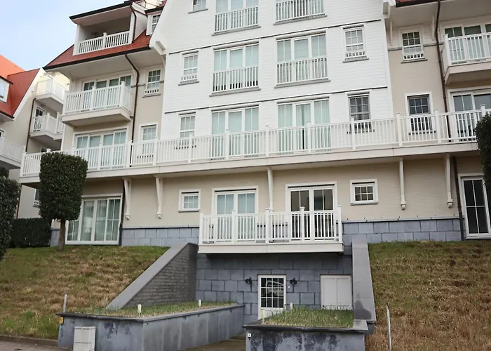 Apartment Coastal Duplex With Balcony Nieuwpoort